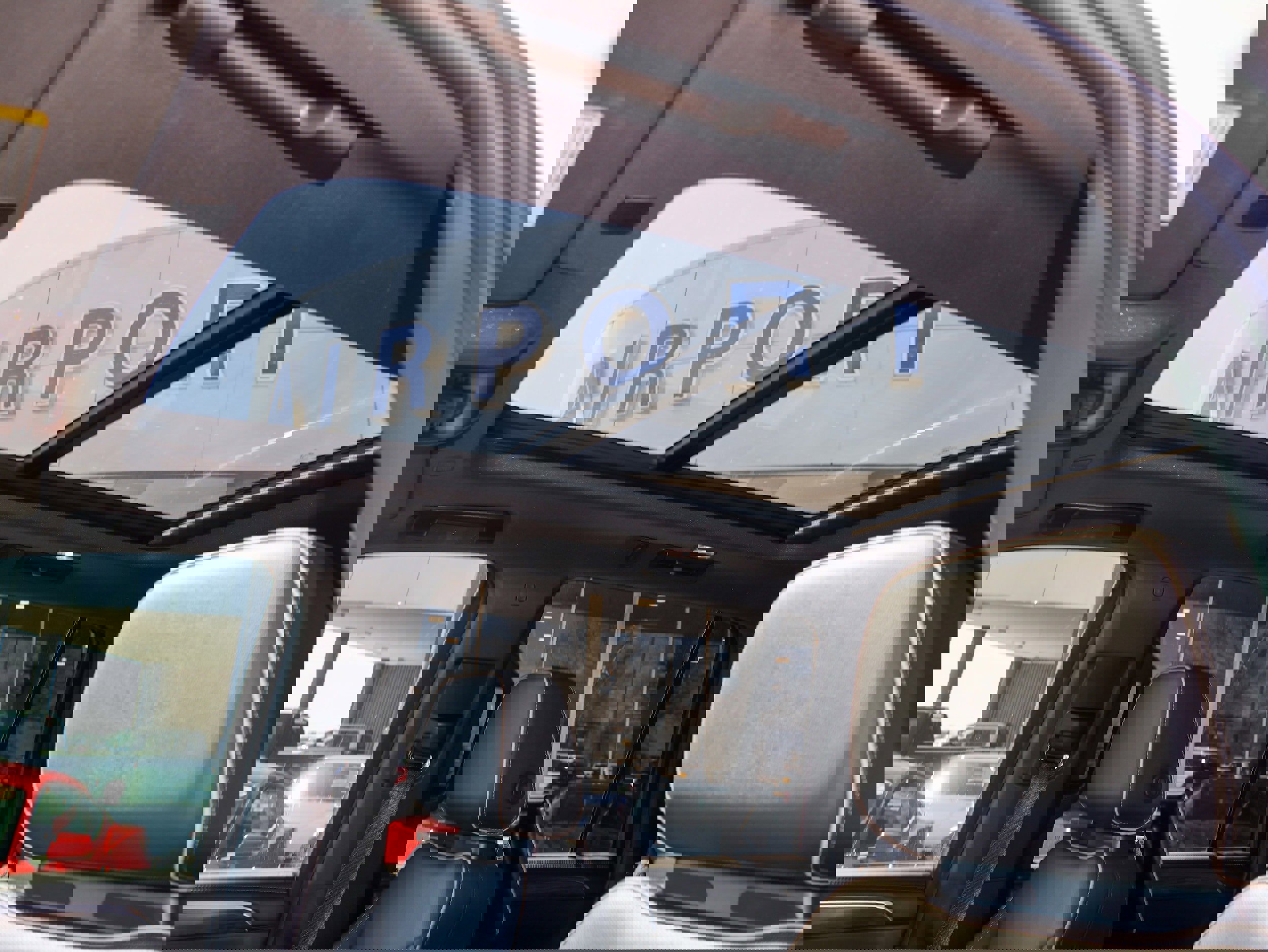 Used 2022 GMC Yukon XL SLT w/ SLT Premium Package image 14