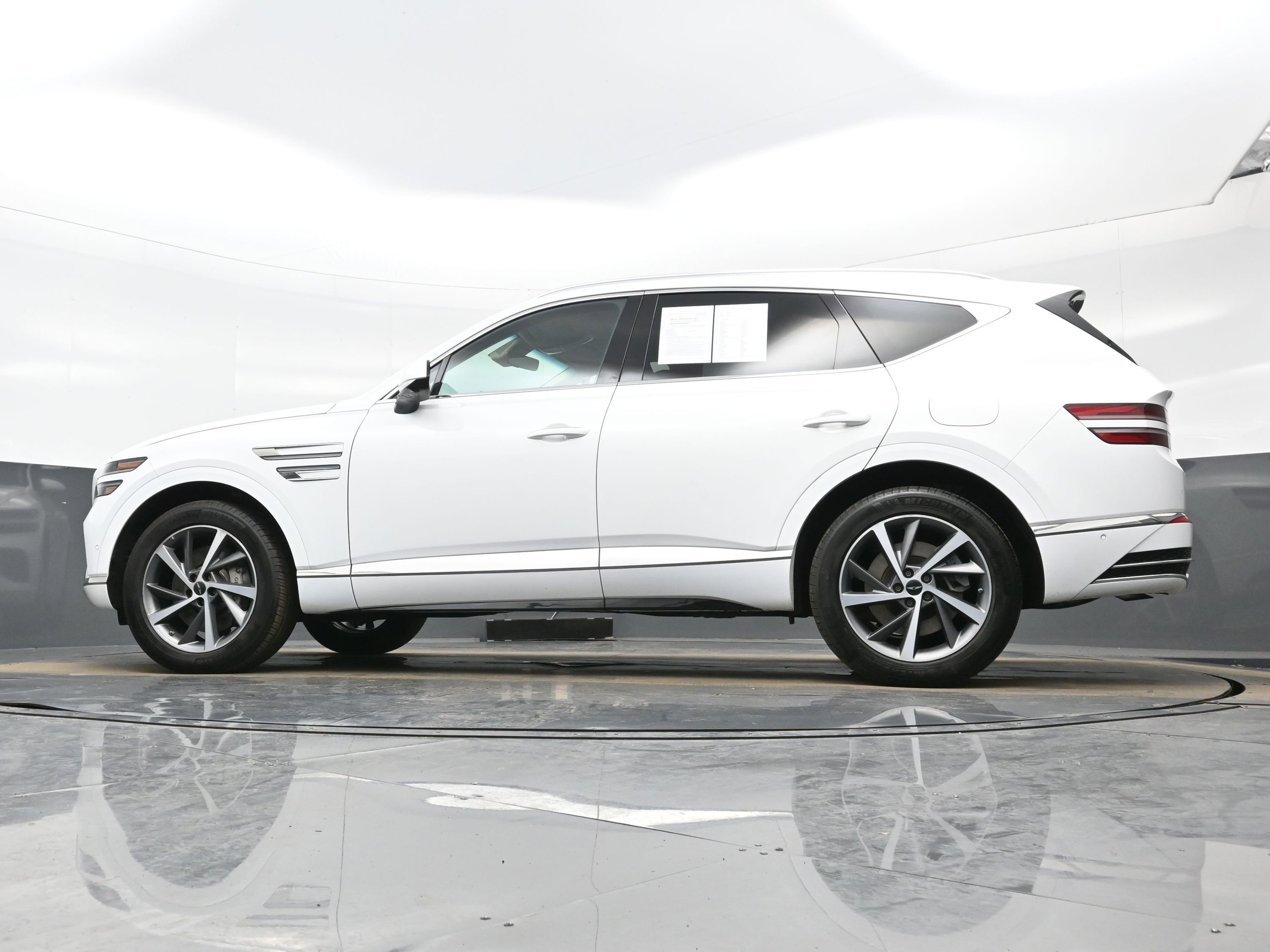 Certified 2025 Genesis GV80 2.5T Advanced image 31