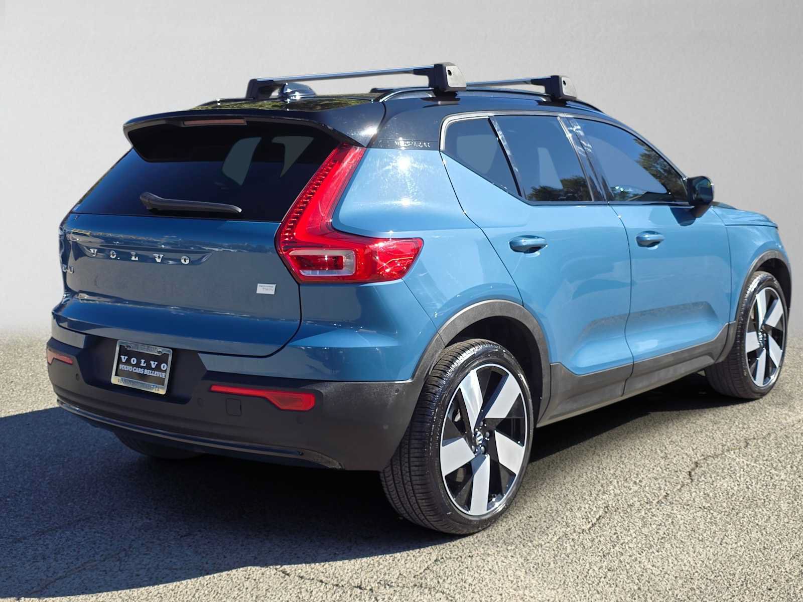 Certified 2023 Volvo XC40 Recharge Plus w/ Protection Package Premier AWD/4WD image 4