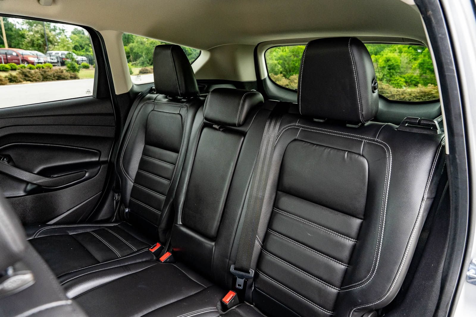 Used 2019 Ford Escape Titanium AWD/4WD image 18