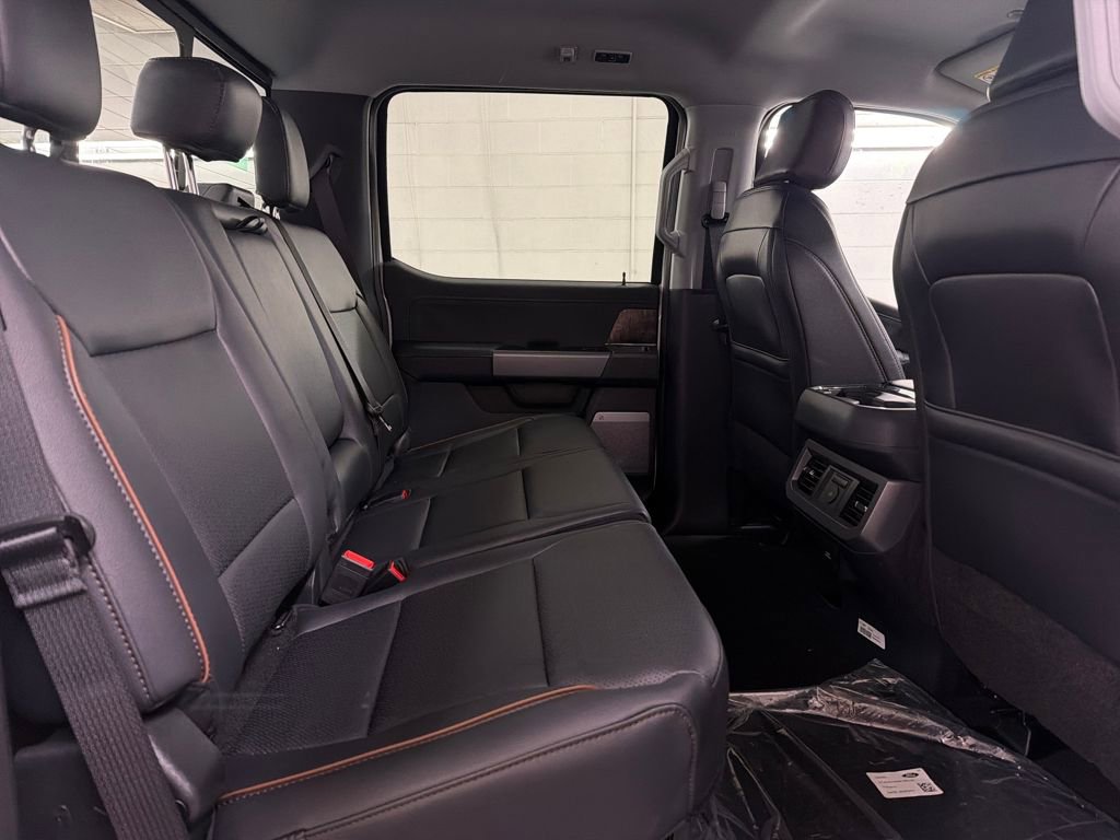 New 2026 Ford F350 Lariat w/ Lariat Premium Package image 28