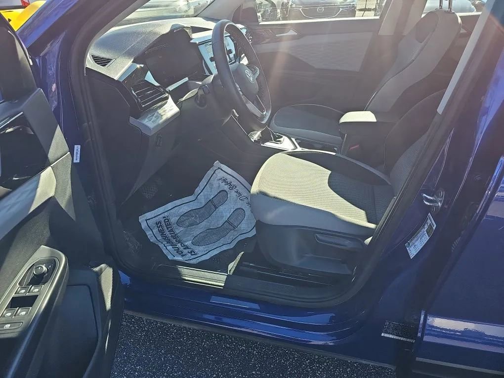 Used 2024 Volkswagen Taos S image 10