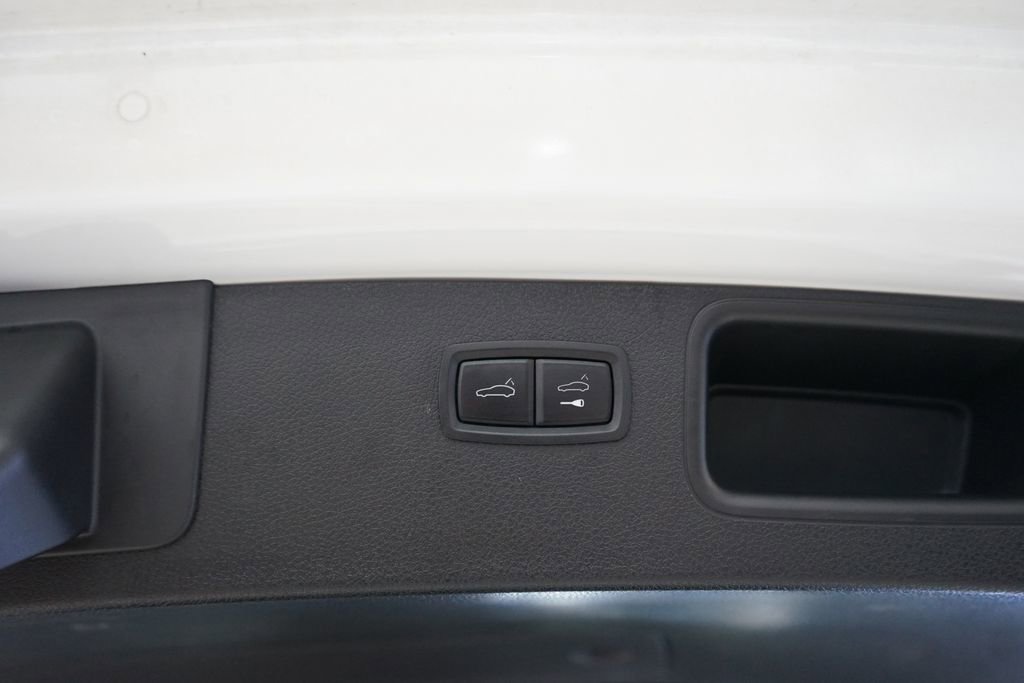 Used 2015 Porsche Macan S w/ Premium Package Plus image 57