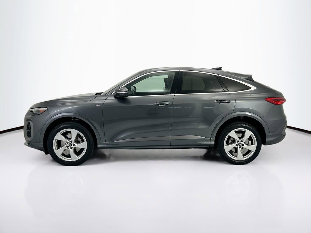Certified 2025 Audi Q5 Premium Plus w/ Premium Plus image 8