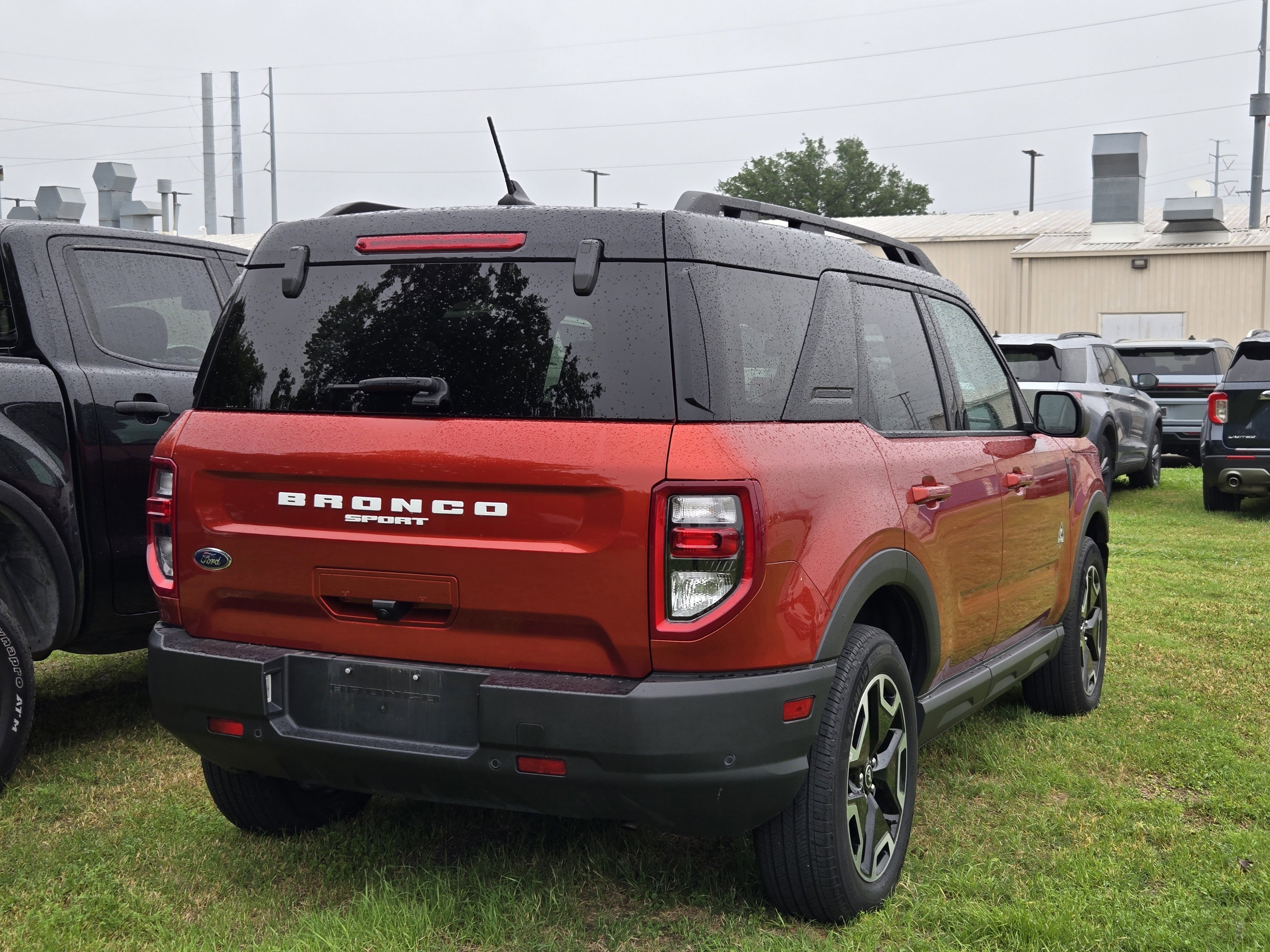 Used 2024 Ford Bronco Sport Outer Banks image 4