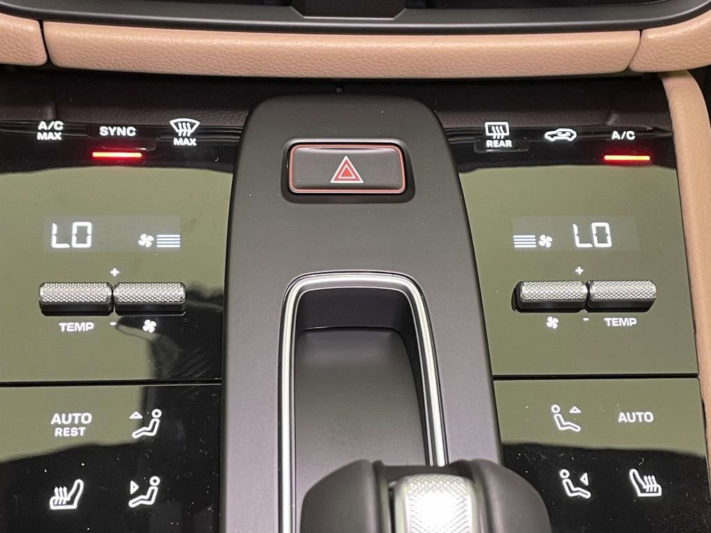 New 2026 Porsche Macan image 33