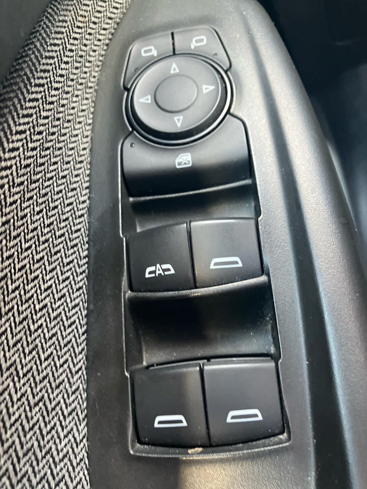 Used 2025 Chevrolet TrailBlazer LT FWD image 13