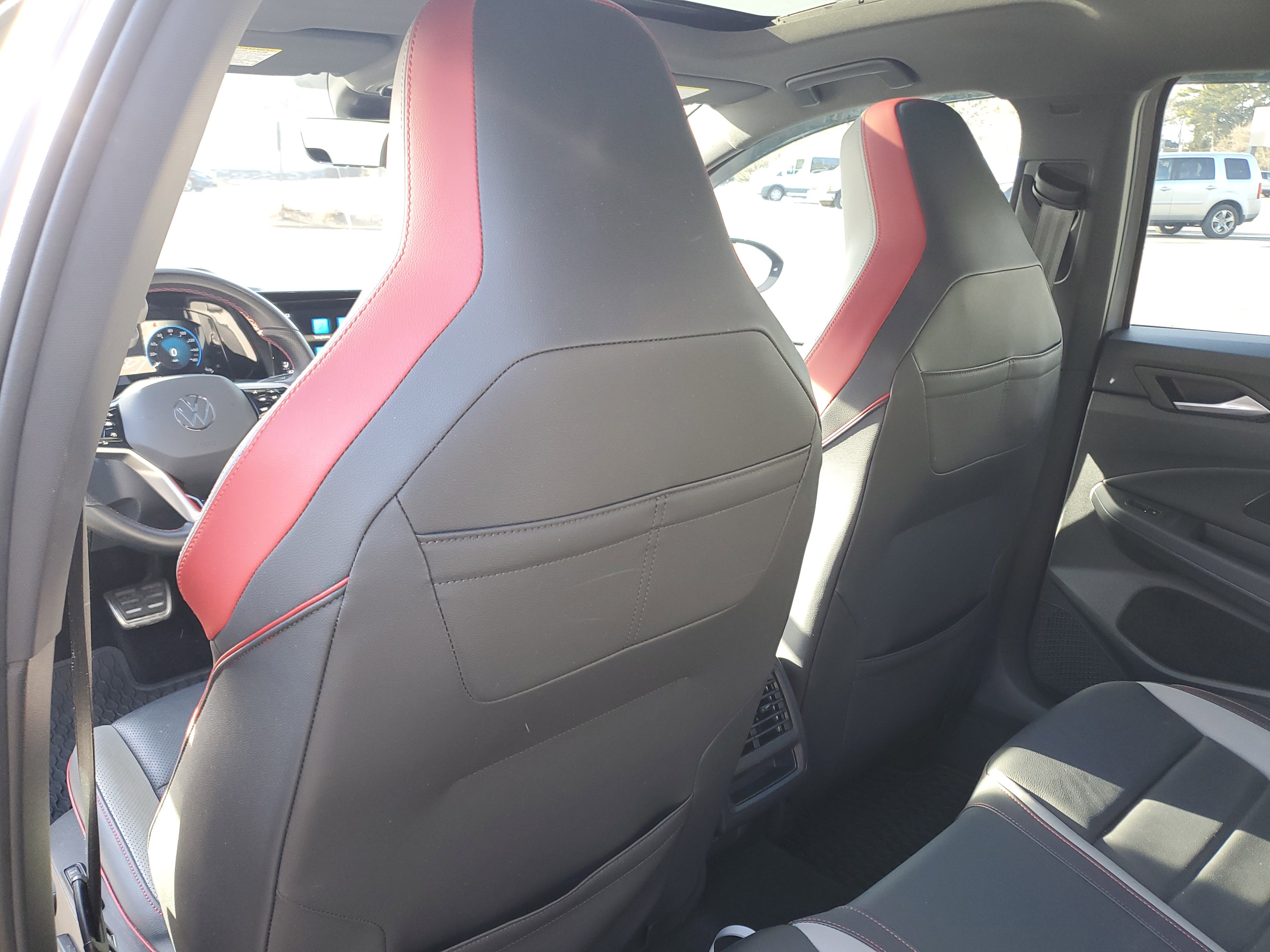 Used 2024 Volkswagen GTI SE image 27