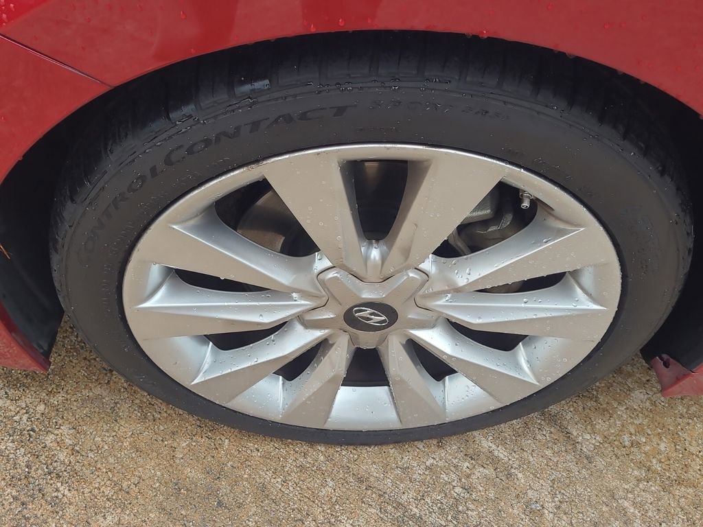 Used 2016 Hyundai Azera Limited image 10