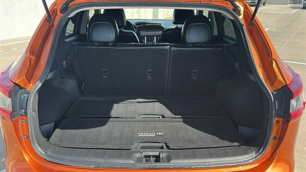 Used 2021 Nissan Rogue Sport SL w/ Premium Package FWD image 35