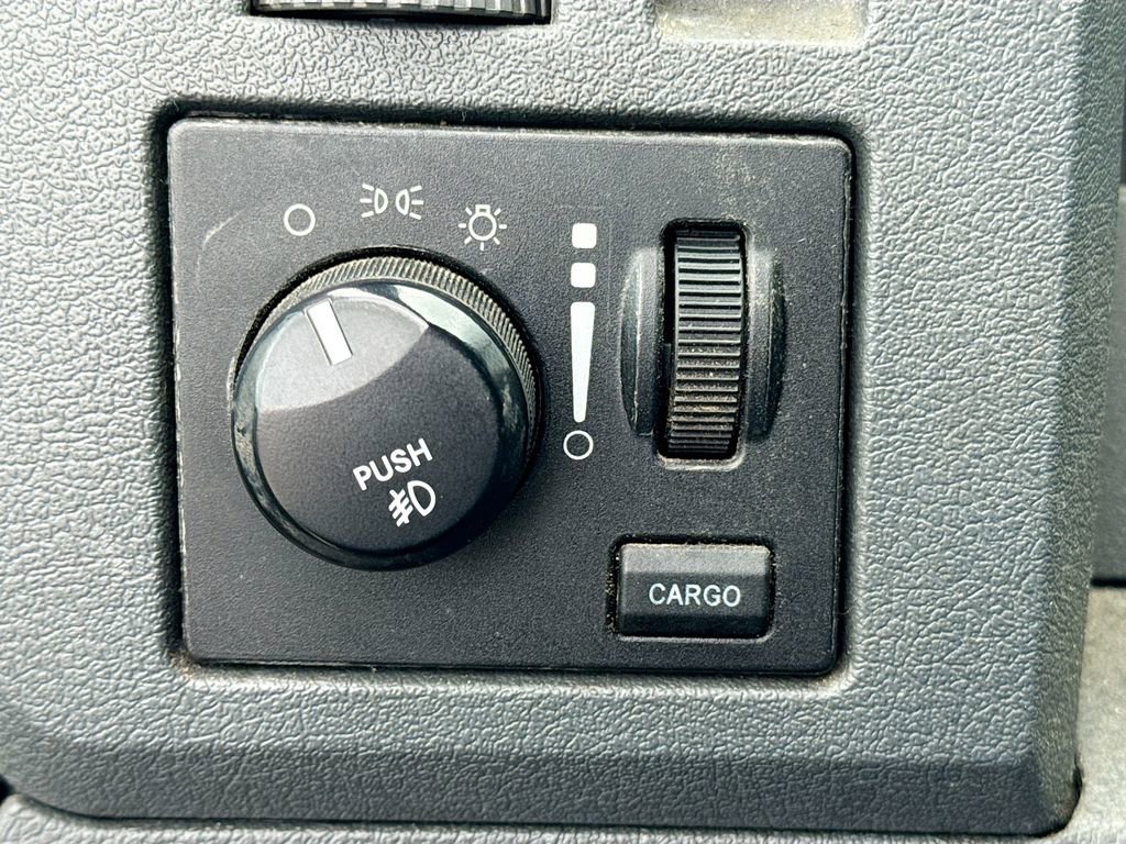 Used 2007 Dodge Ram 2500 Truck SLT image 11