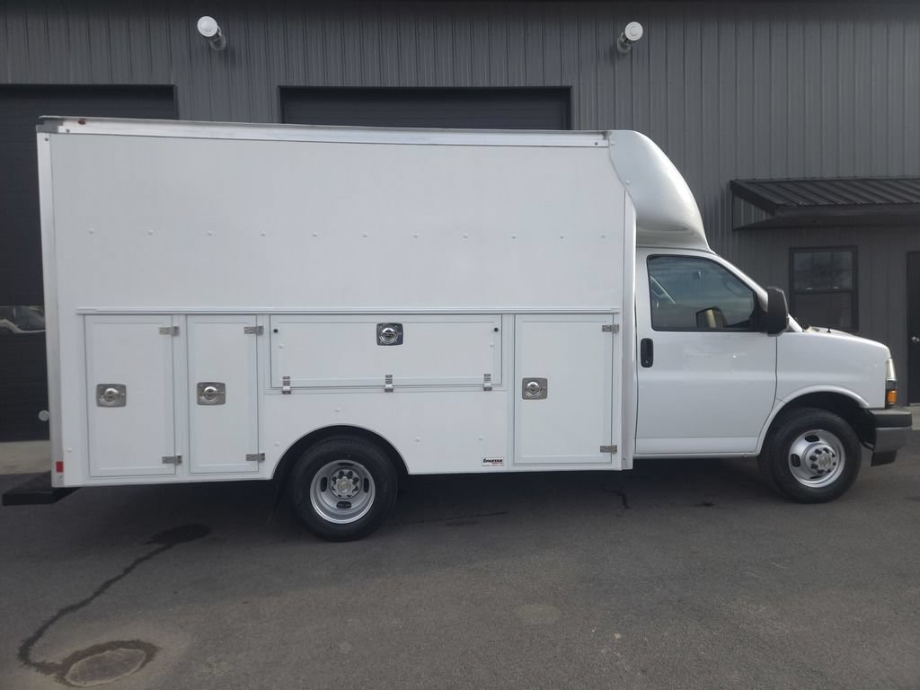 Used 2020 Chevrolet Express 3500 w/ Power Convenience Package RWD image 5
