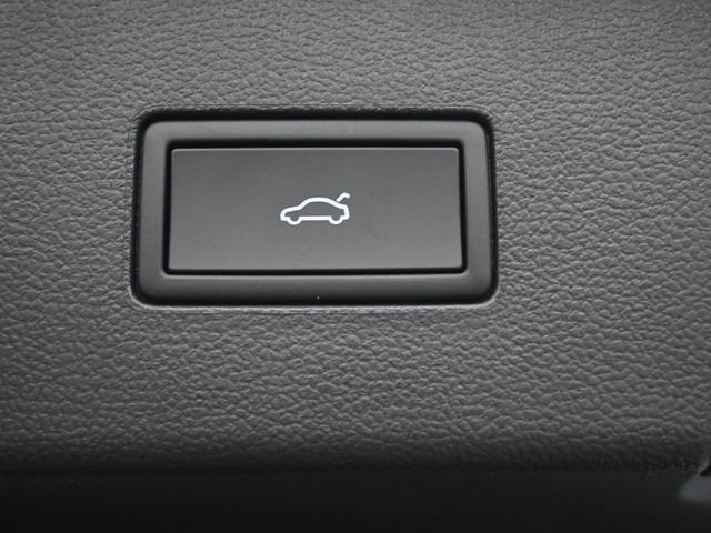 New 2026 Volkswagen Atlas Peak Edition image 12