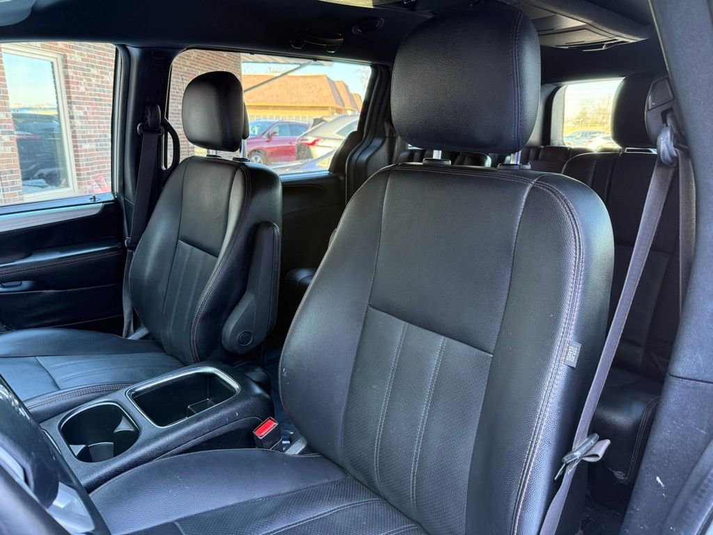 Used 2018 Dodge Grand Caravan GT FWD image 12