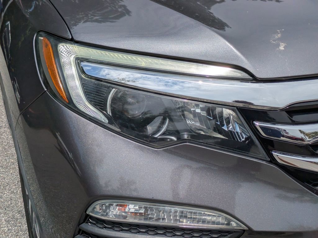 Used 2017 Honda Pilot Elite image 10