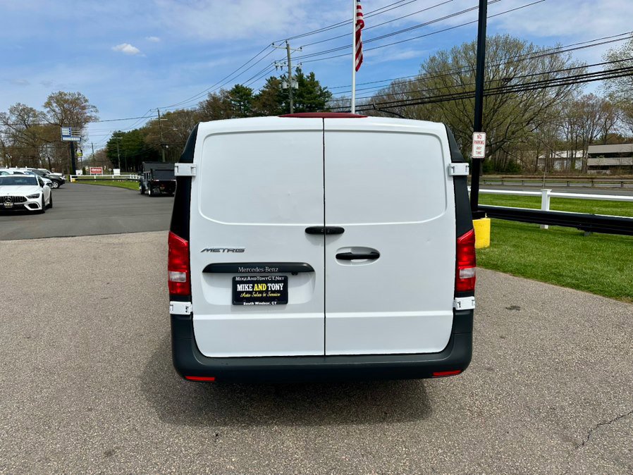 Used 2023 Mercedes-Benz Metris image 8