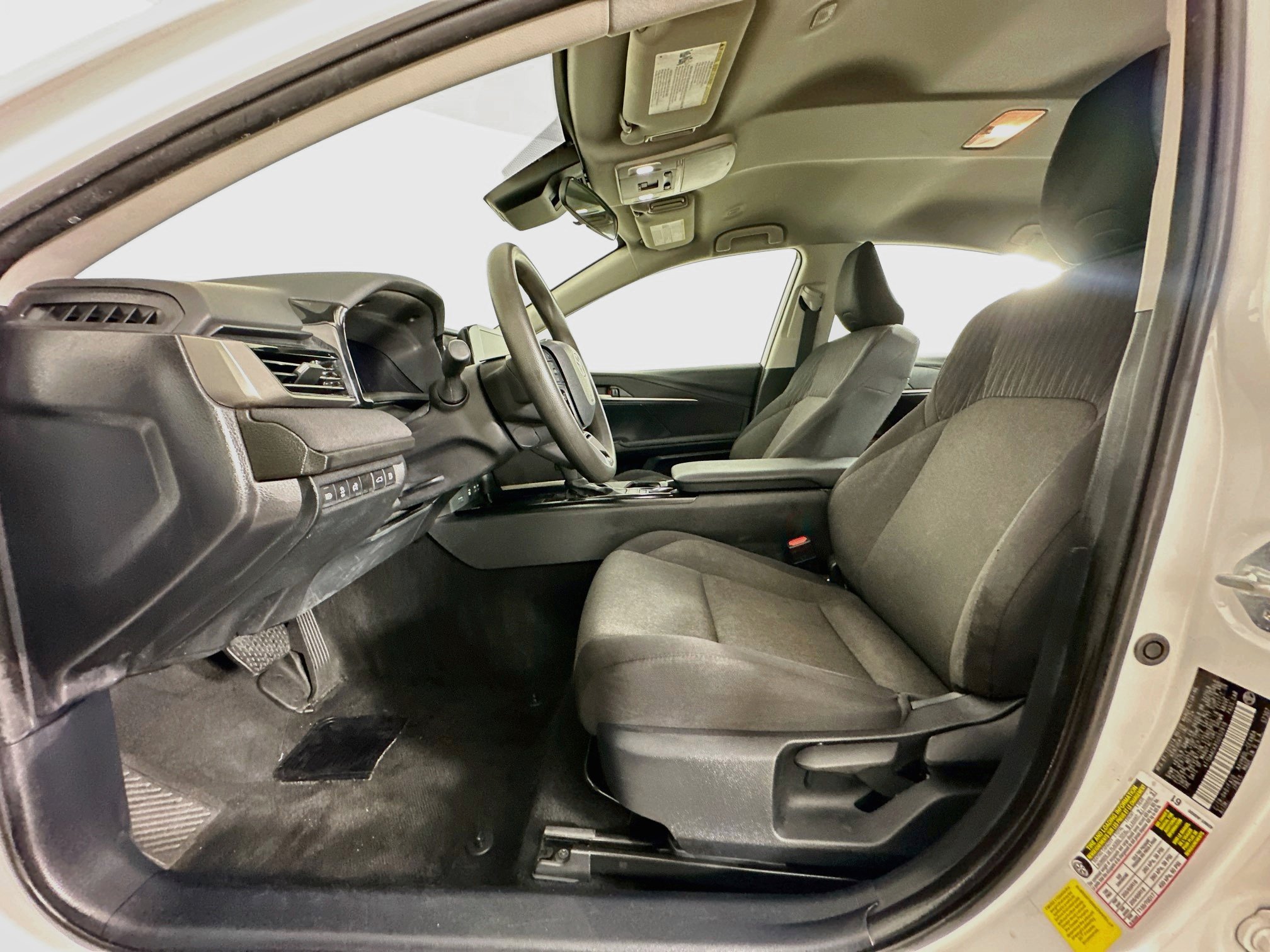 Used 2025 Toyota Camry LE FWD image 13