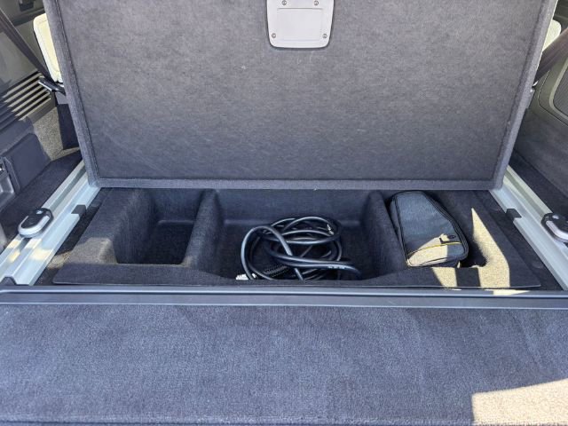 Used 2024 Rivian R1S Adventure image 37