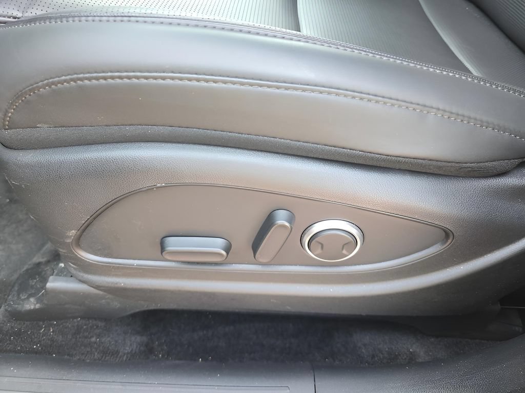 Used 2026 Hyundai Palisade SEL AWD/4WD image 14