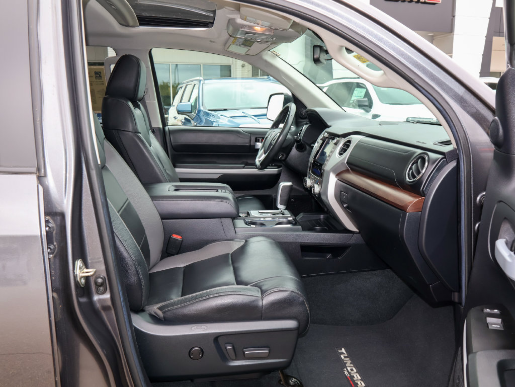 Used 2020 Toyota Tundra Limited w/ Limited Premium Package AWD/4WD image 30