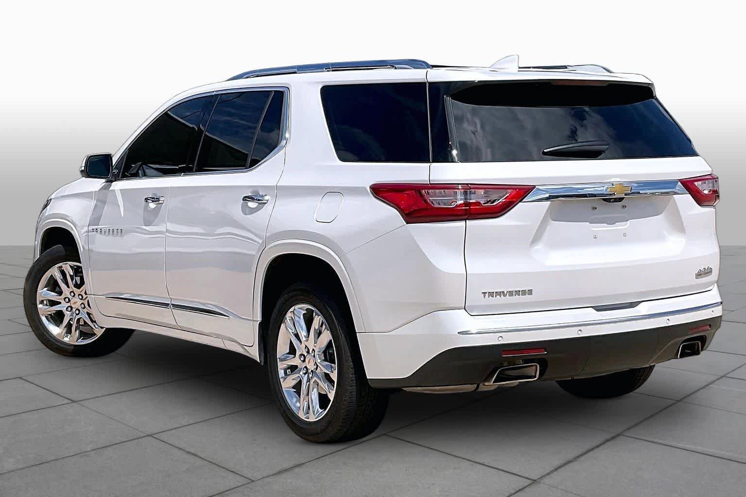 Used 2021 Chevrolet Traverse High Country FWD image 11