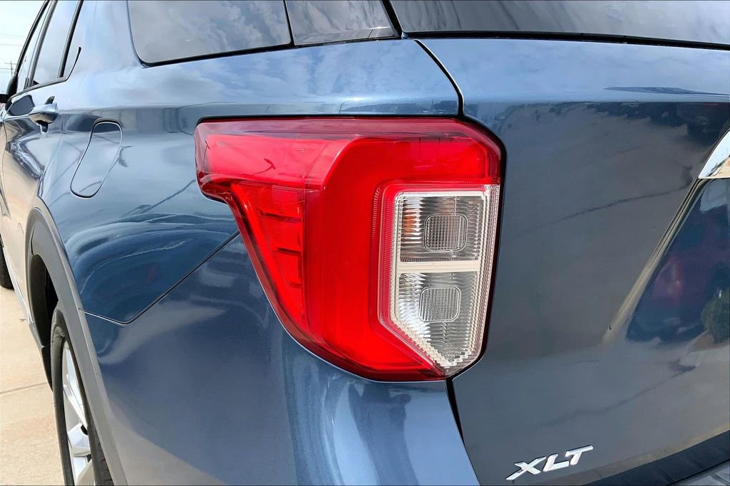 Used 2020 Ford Explorer XLT w/ Equipment Group 202A image 29