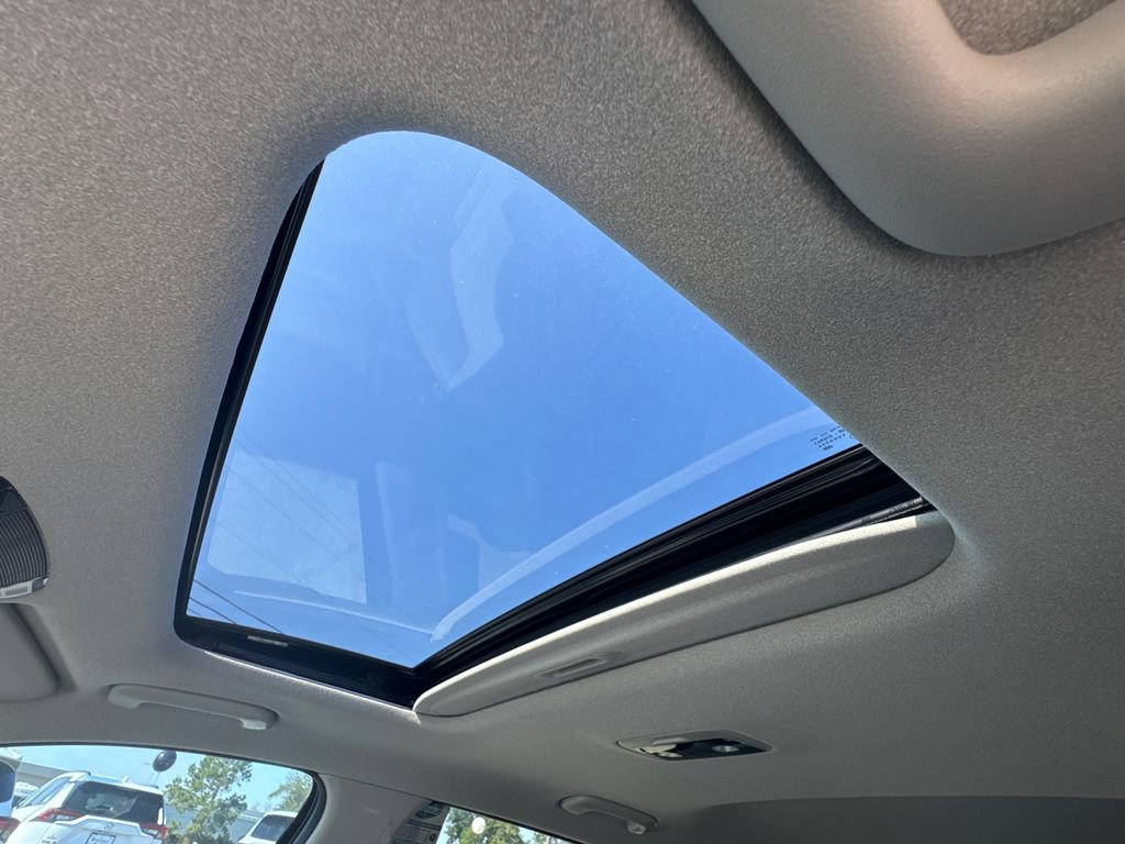 New 2024 Kia Niro EX Touring image 32