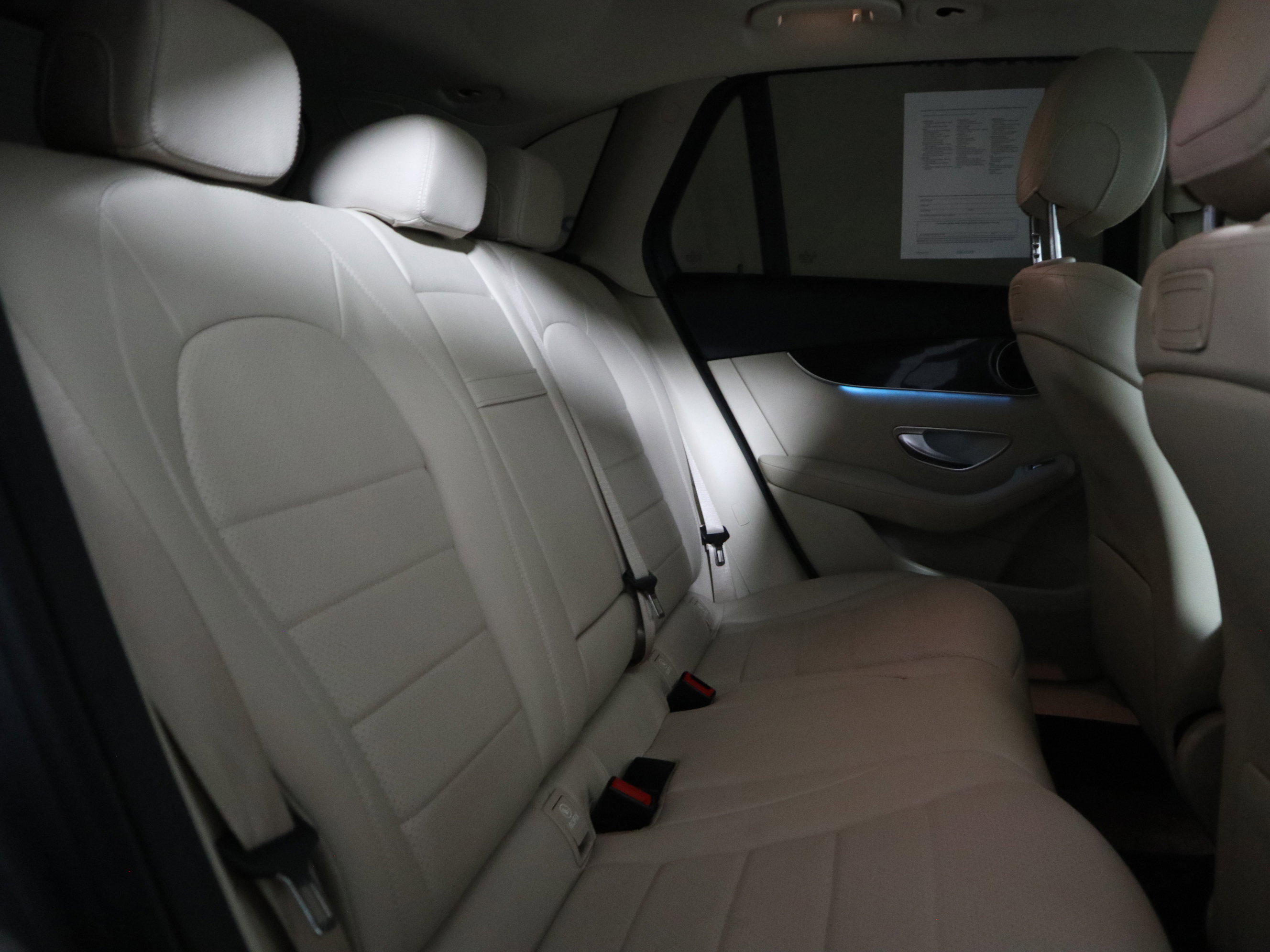 Used 2019 Mercedes-Benz GLC 300 w/ Premium Package image 20