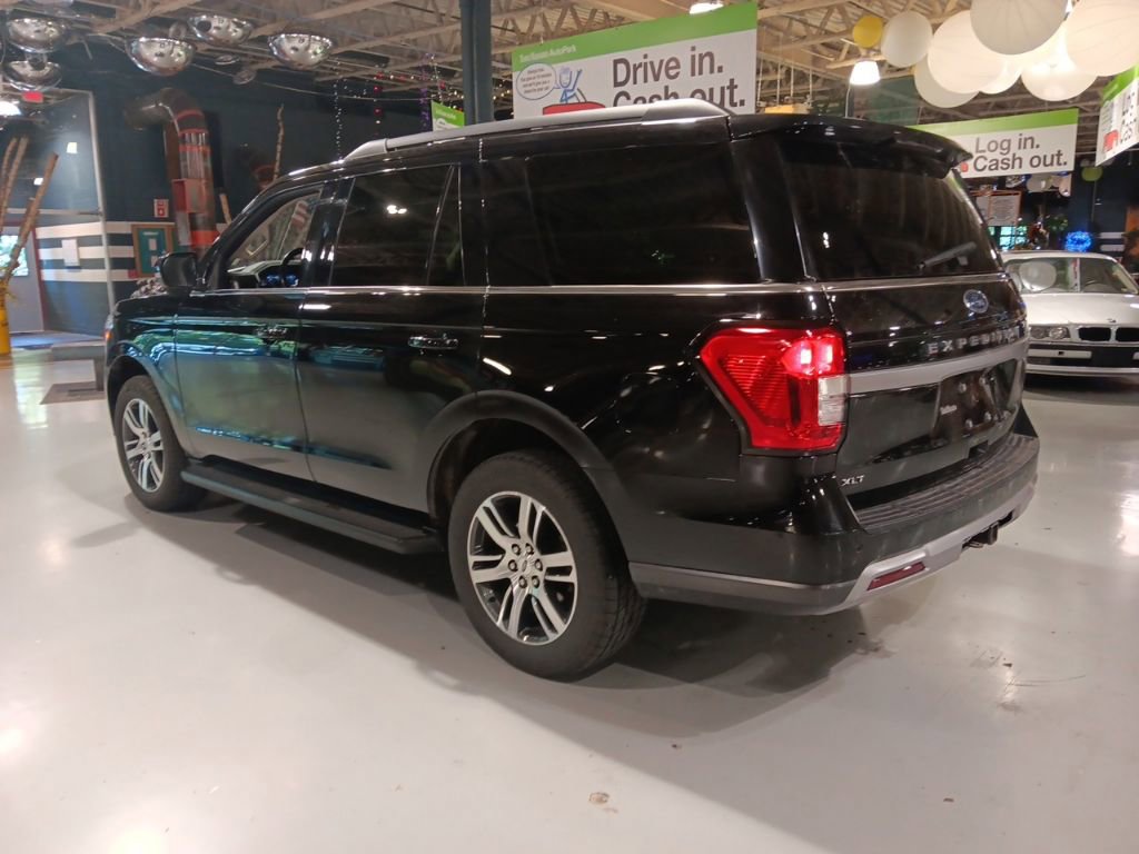 Used 2024 Ford Expedition XLT AWD/4WD image 8
