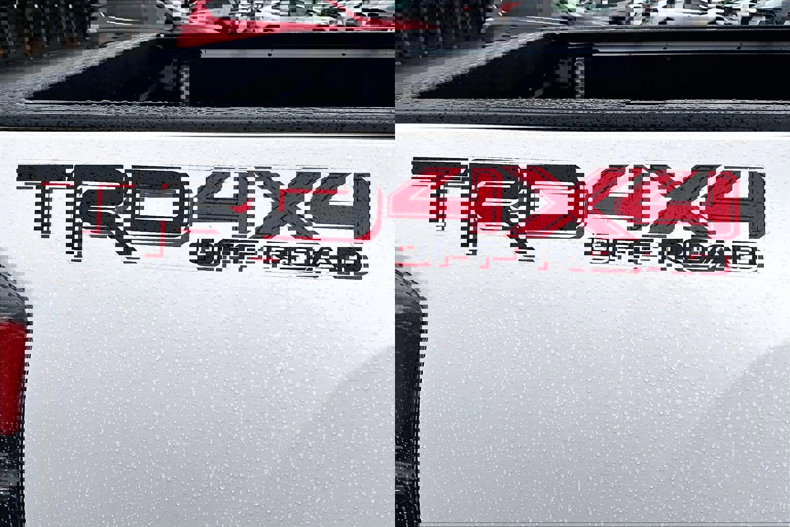 Used 2021 Toyota Tacoma TRD Off-Road image 8