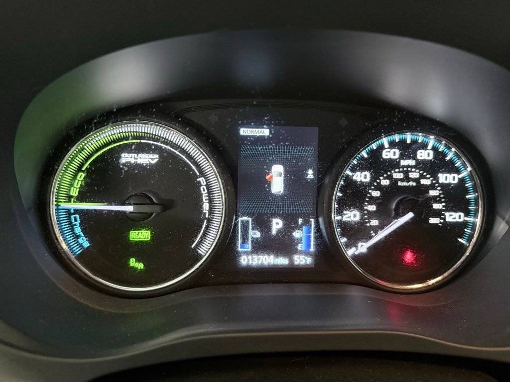 Used 2018 Mitsubishi Outlander SEL image 15