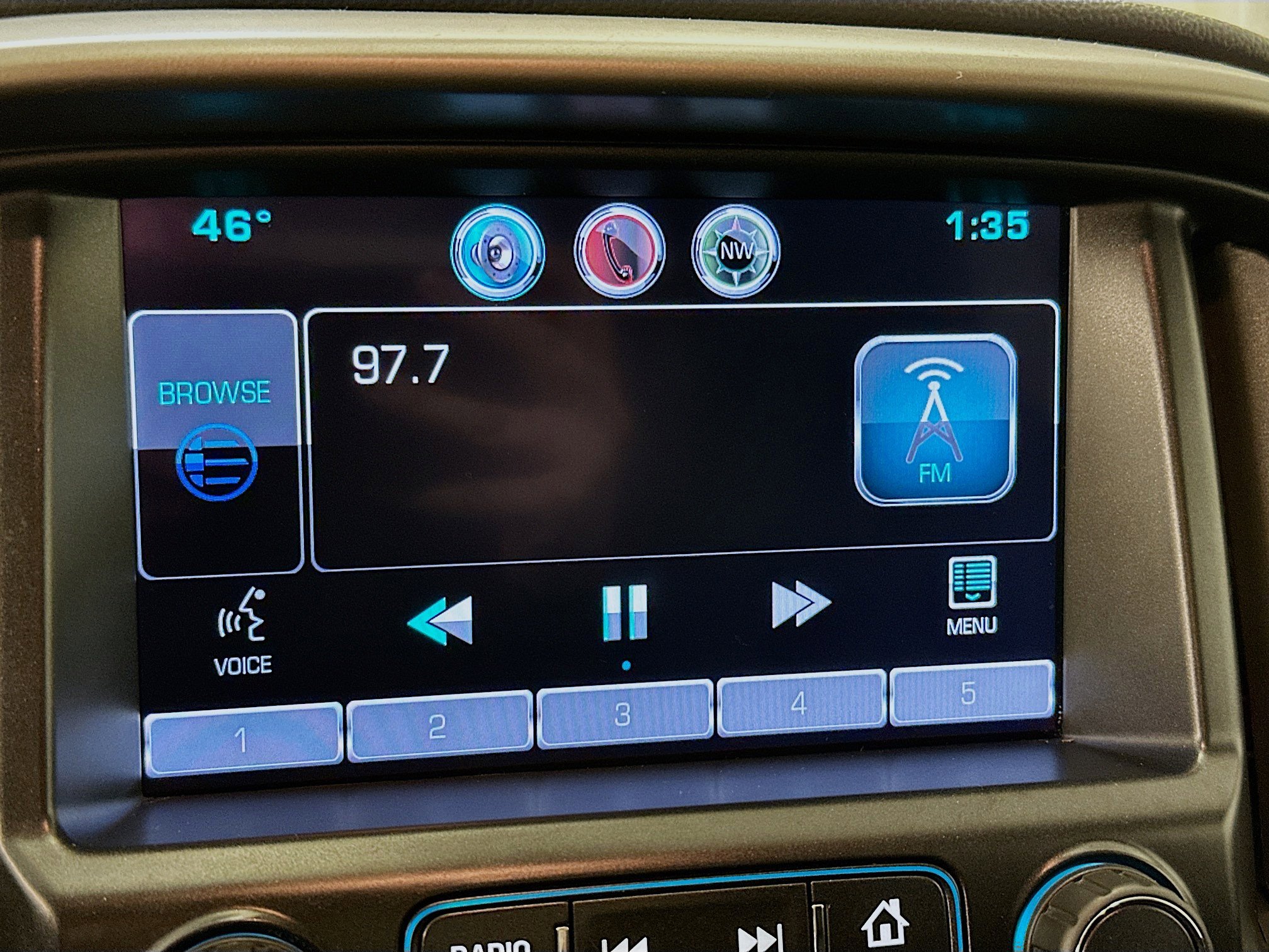Used 2015 Chevrolet Colorado Z71 AWD/4WD image 21