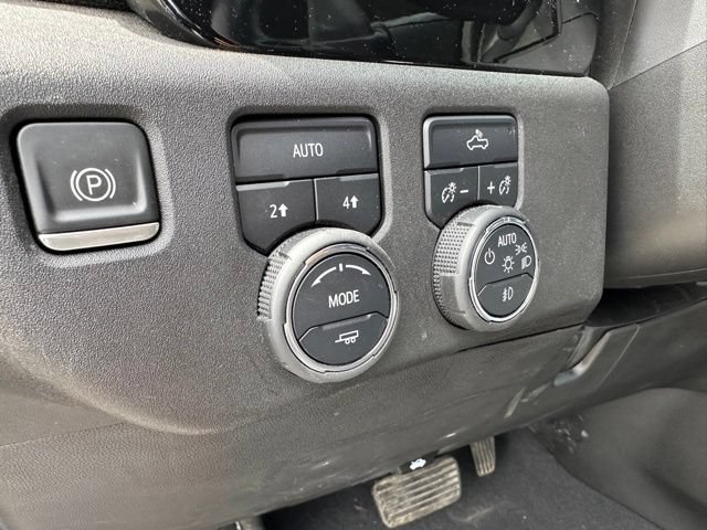 Used 2022 Chevrolet Silverado 1500 RST w/ Max Trailering Package AWD/4WD image 13