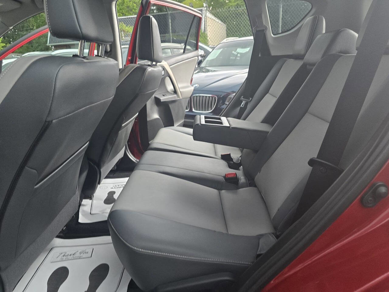 Used 2015 Toyota RAV4 Limited image 40