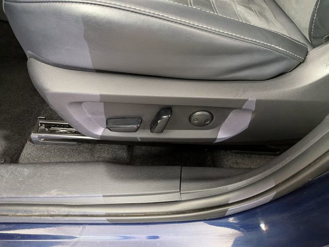 Used 2025 Mitsubishi Outlander SE AWD/4WD image 17