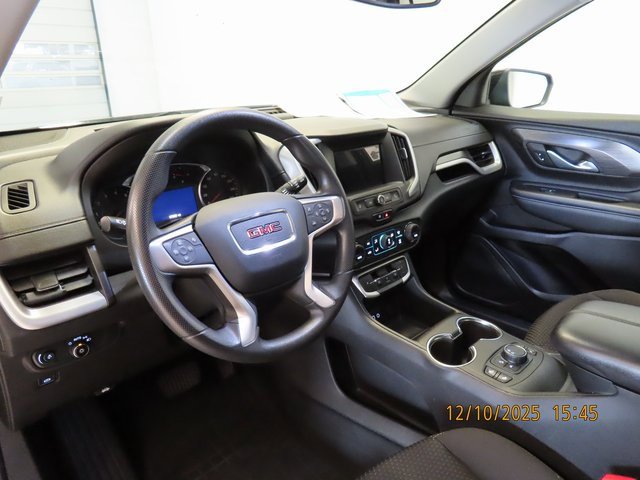 Used 2022 GMC Terrain SLE w/ Driver Convenience Package image 4