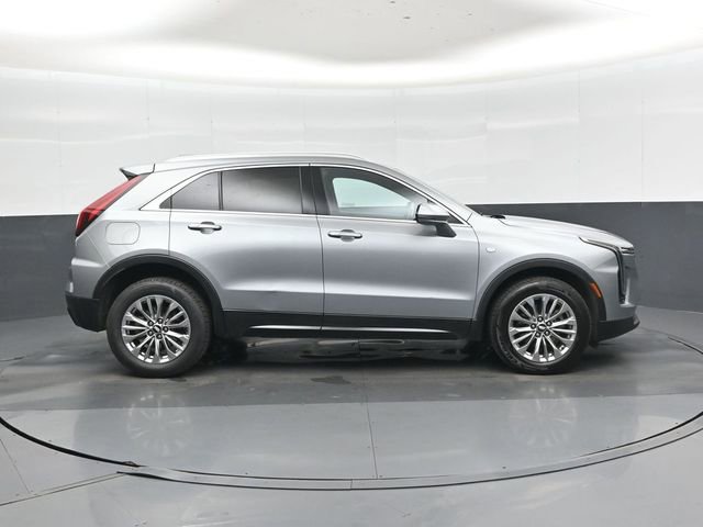 Used 2024 Cadillac XT4 Premium Luxury AWD/4WD image 2