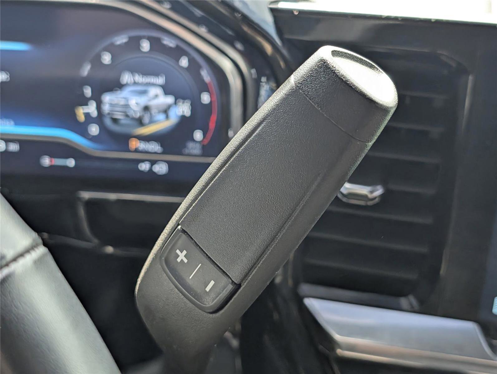 Used 2024 Chevrolet Silverado 2500 High Country w/ Technology Package image 28