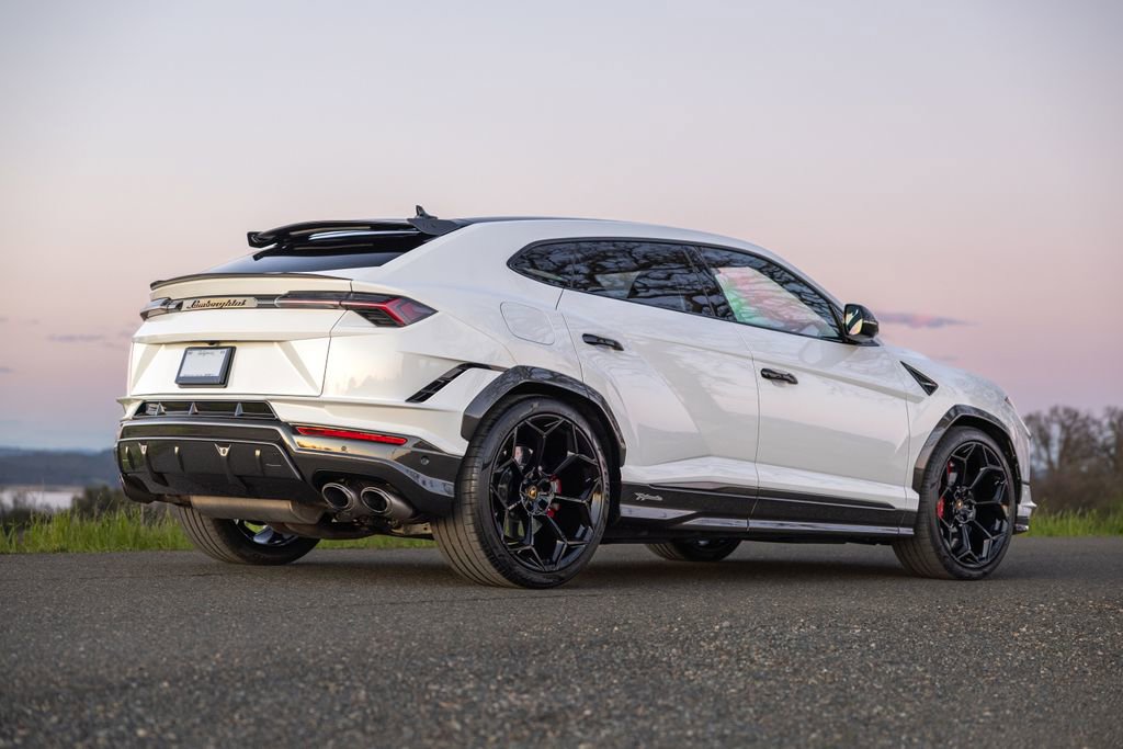 Used 2023 Lamborghini Urus Performante image 44