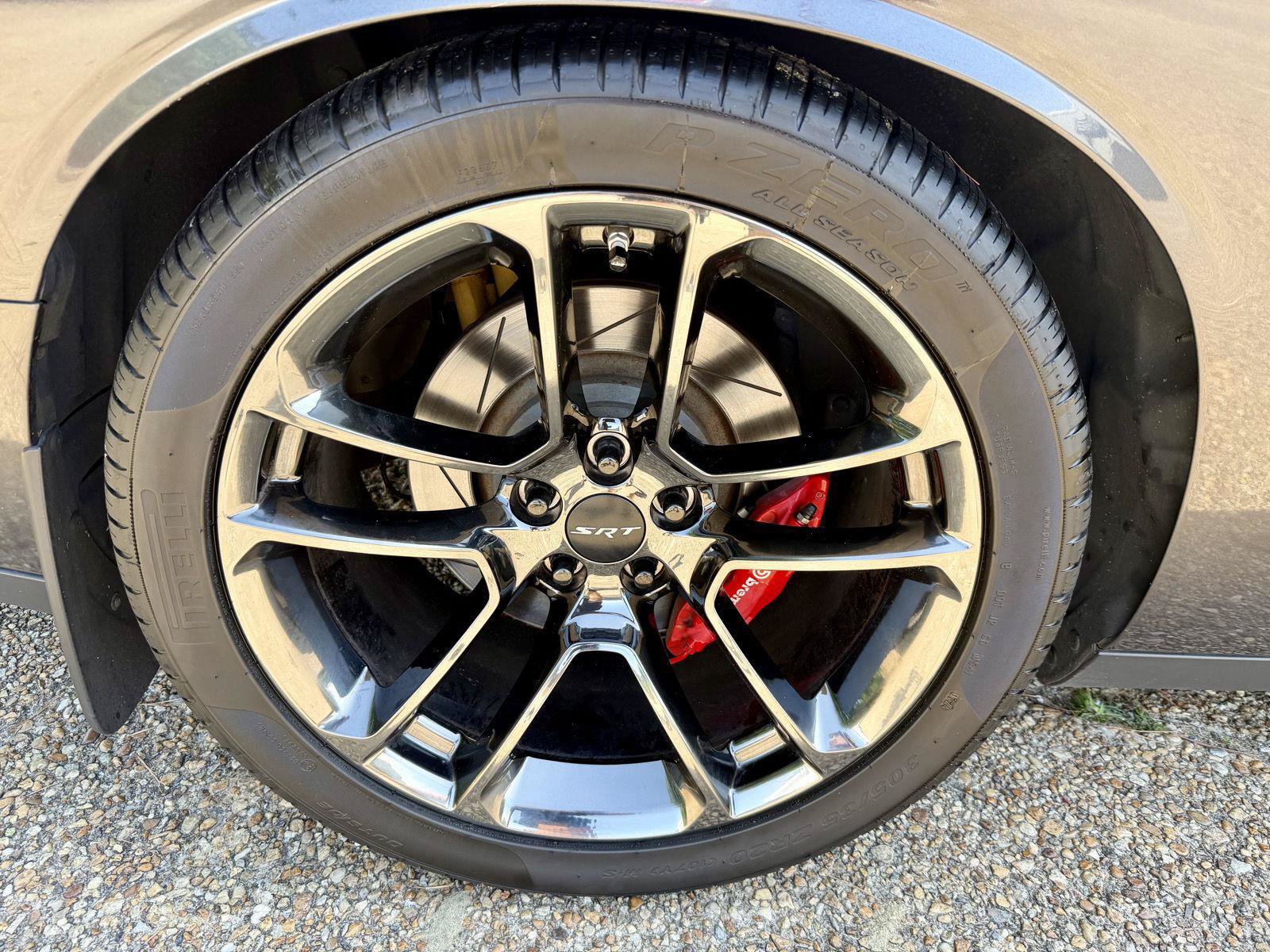 Used 2017 Dodge Challenger SRT Hellcat RWD image 26