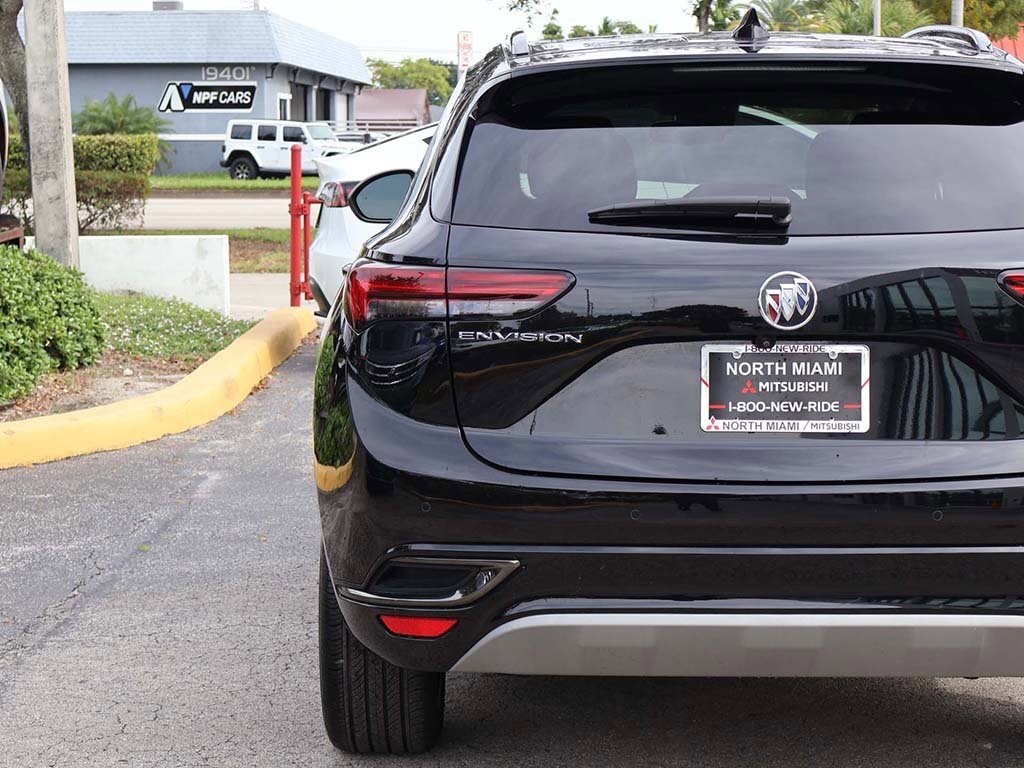 Used 2023 Buick Envision Essence w/ Sport Touring Package image 16