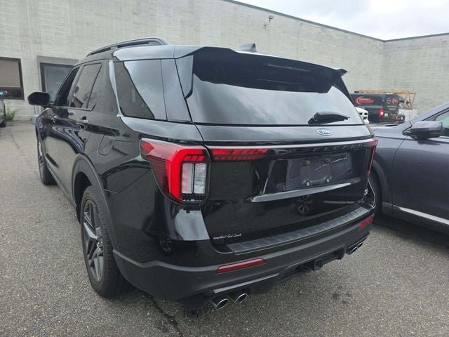 Used 2025 Ford Explorer ST AWD/4WD image 4