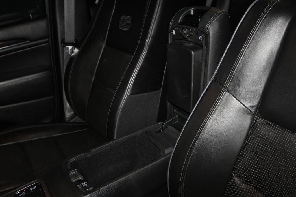 Used 2020 Jeep Grand Cherokee Overland image 24