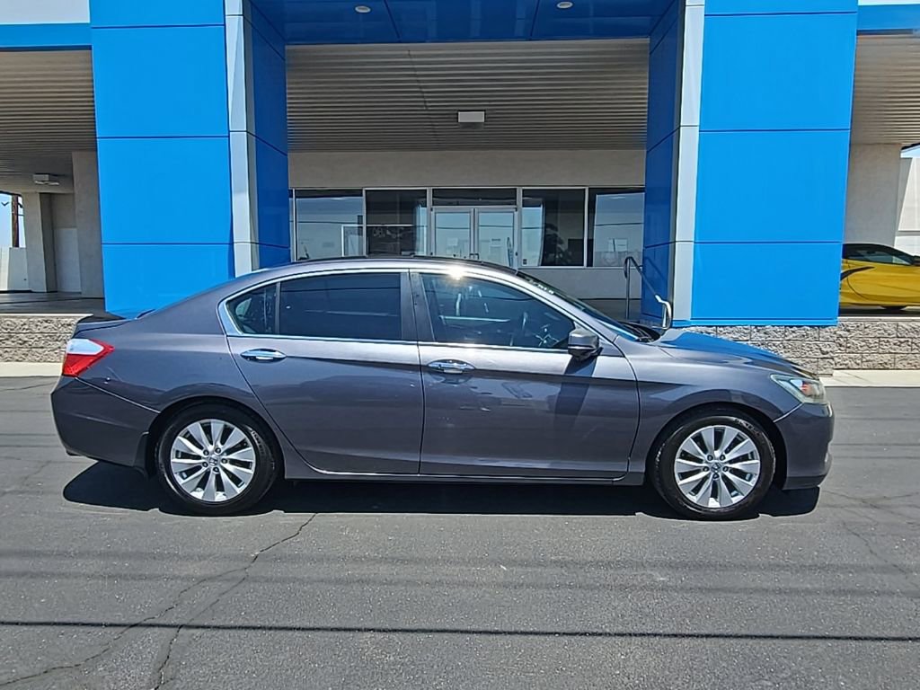 Used 2015 Honda Accord EX image 2