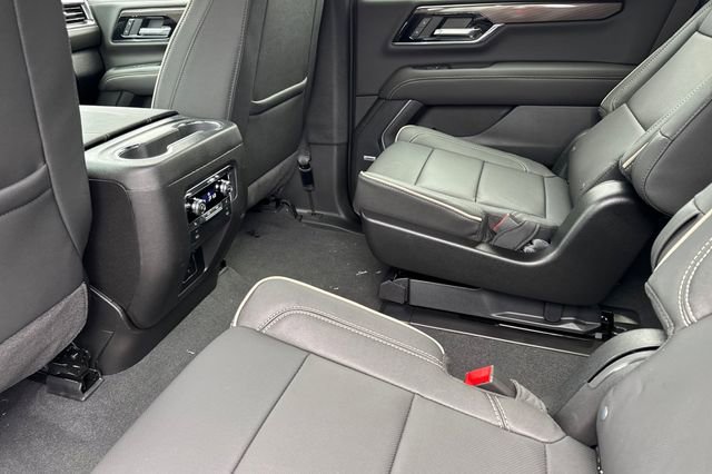 New 2026 GMC Yukon Elevation image 13
