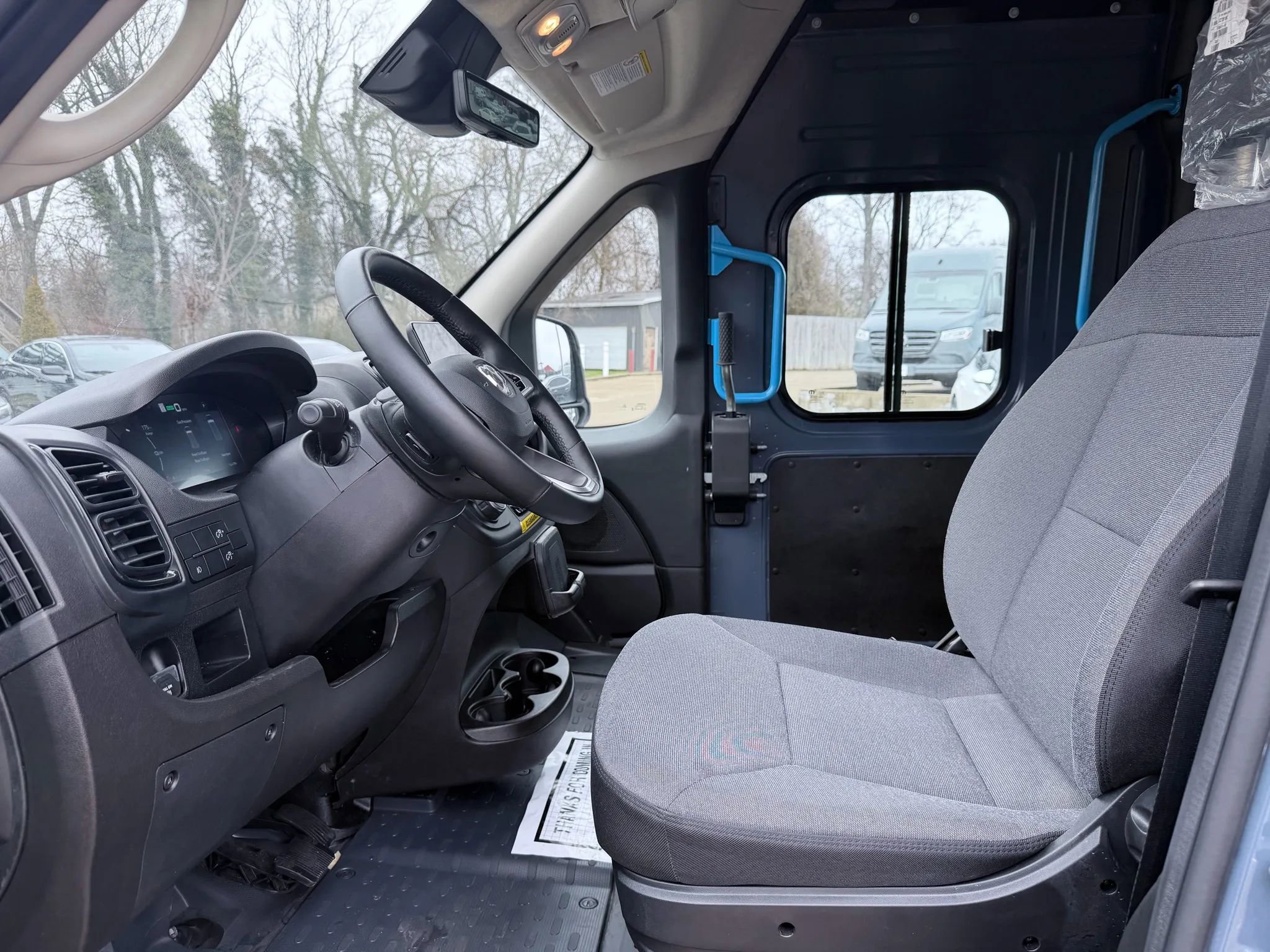 Used 2024 RAM ProMaster 3500 image 24