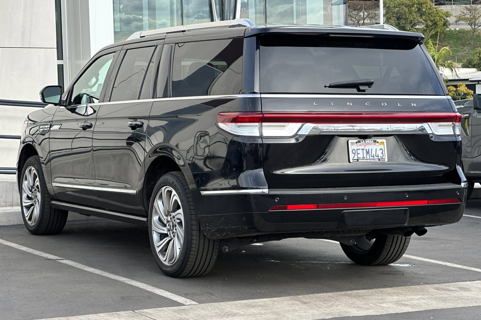 Used 2022 Lincoln Navigator L Reserve image 5