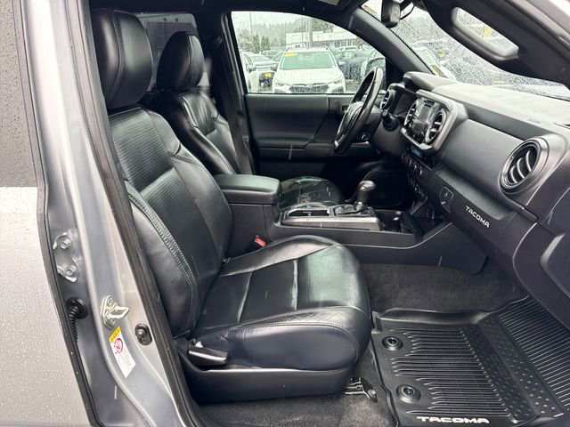 Used 2018 Toyota Tacoma TRD Off-Road image 11