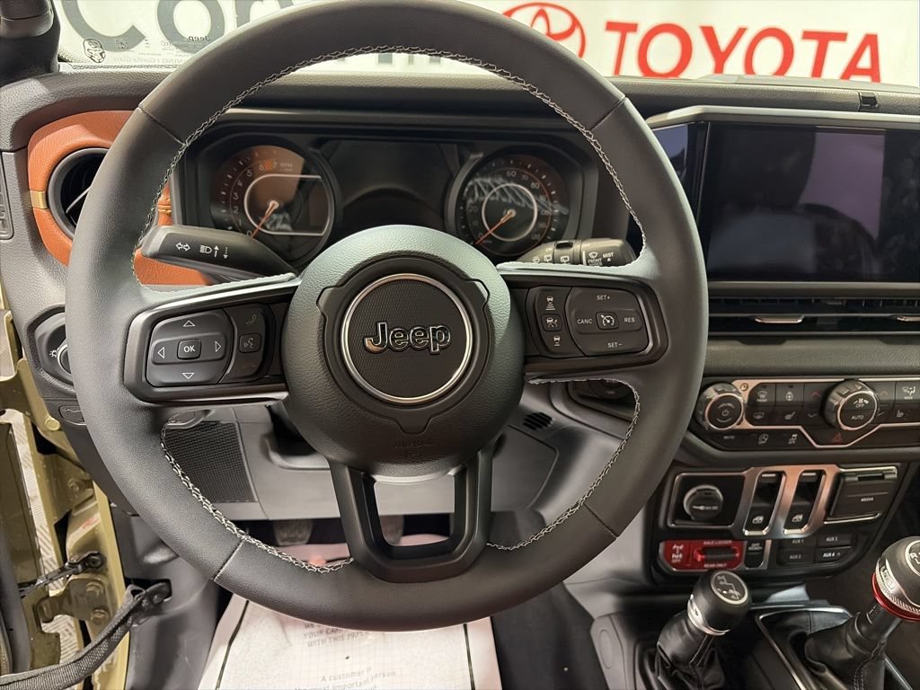 Used 2025 Jeep Wrangler Sport AWD/4WD image 22