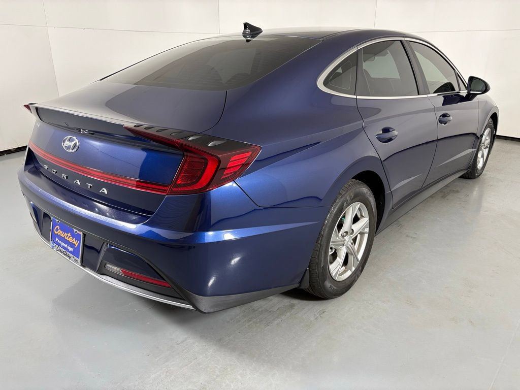 Used 2021 Hyundai Sonata SE w/ Preferred Accessory Package image 10